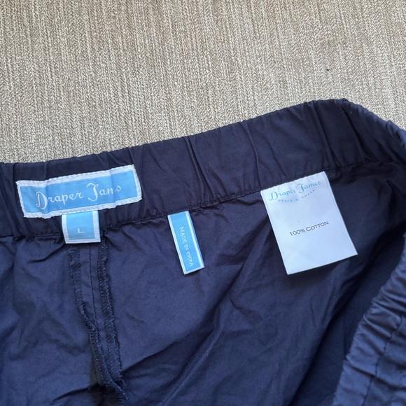 draper james navy blue & white floral trim casual flowy shorts🤍 - Picture 6 of 6